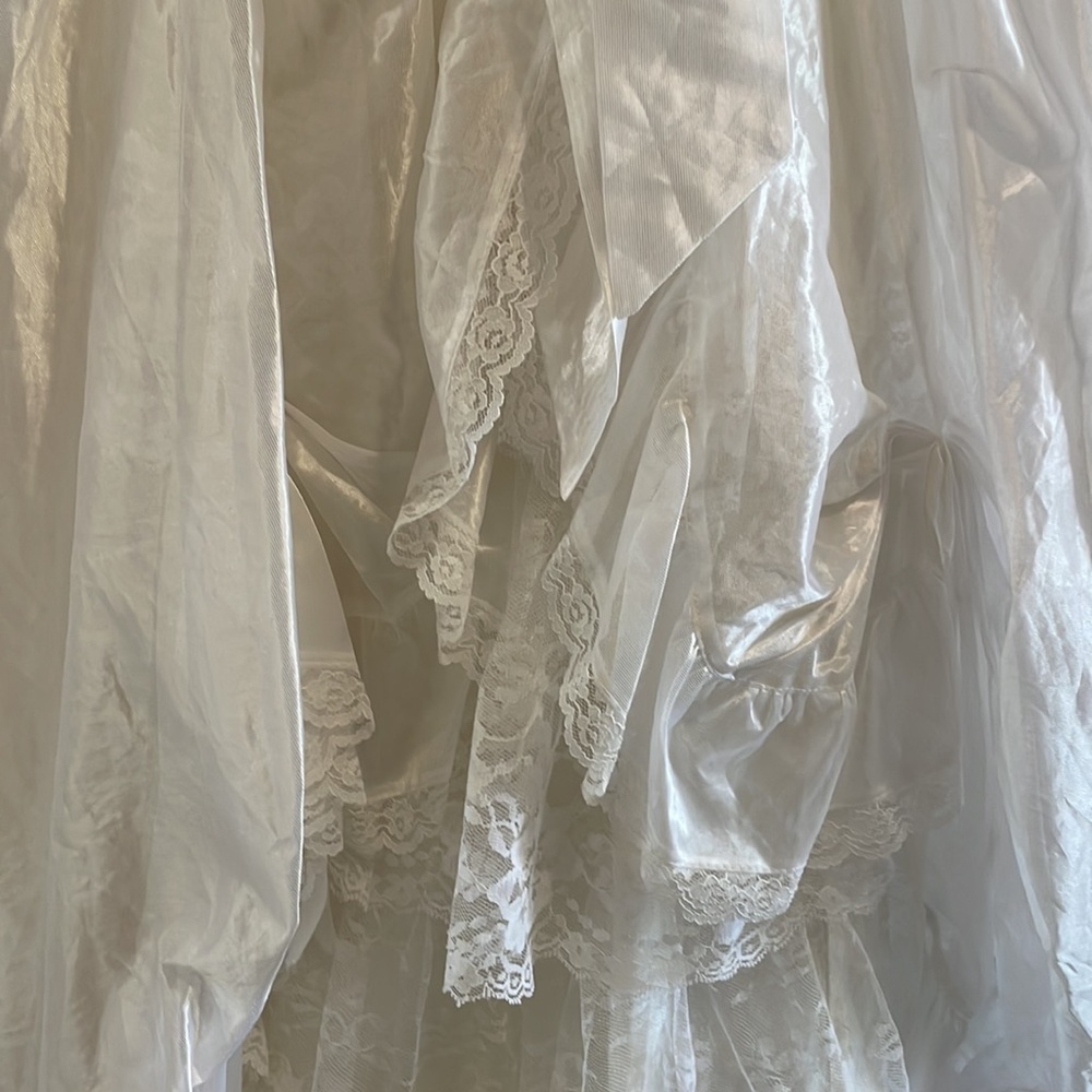 Southern belle style dress - Picture 3 of 12
